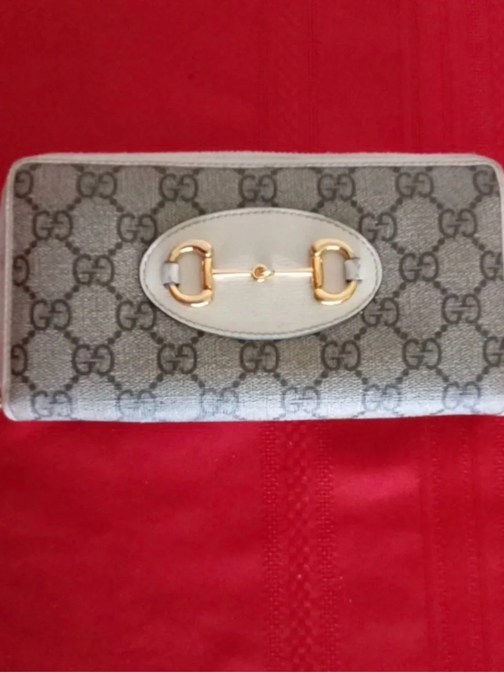 Gucci GG Supreme 1955 Horsebit crossbody wallet with gold accents